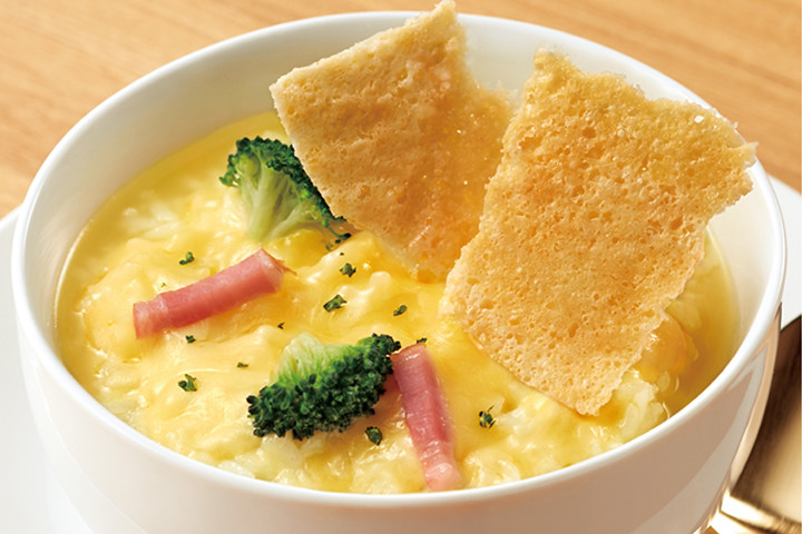 みそラーメンの〆のカリカリチーズのせリゾット