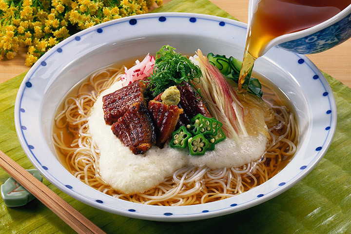 うなとろかけそうめん