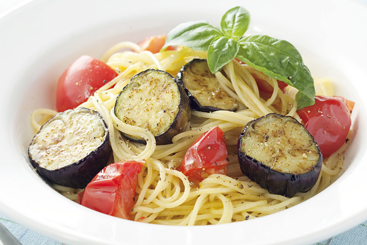 なす、トマト、バジル夏野菜パスタ