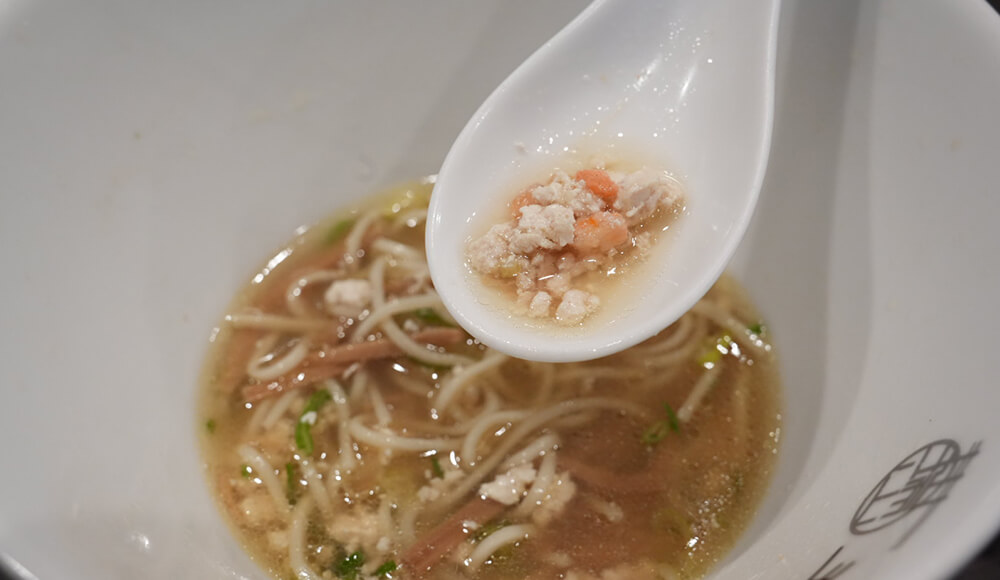 鶏そぼろとエビ
