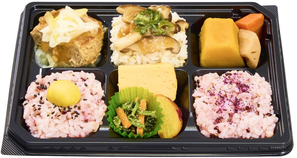 1食分緑黄色野菜の弁当（ちょこっとずつ楽しめる秋の6マス弁当）