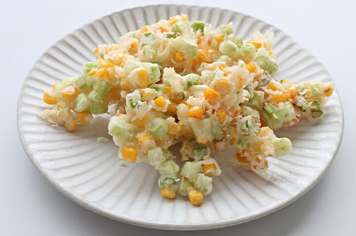 アスパラととうもろこしのかき揚げ