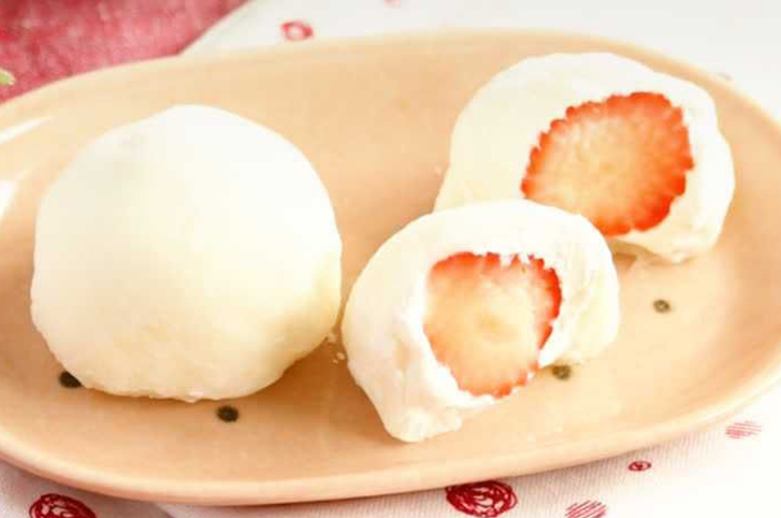 もちっと美味しい♪ いちごのクリーム大福