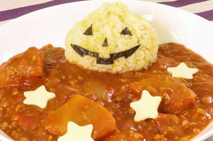 お子様も喜ぶ♪ ハロウィンかぼちゃカレー