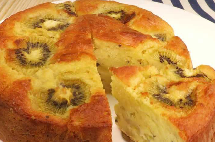 トロピカル食感！ キウイバナナケーキ