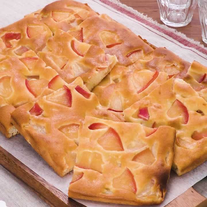 型なしで作れる！ りんごの天板ケーキ