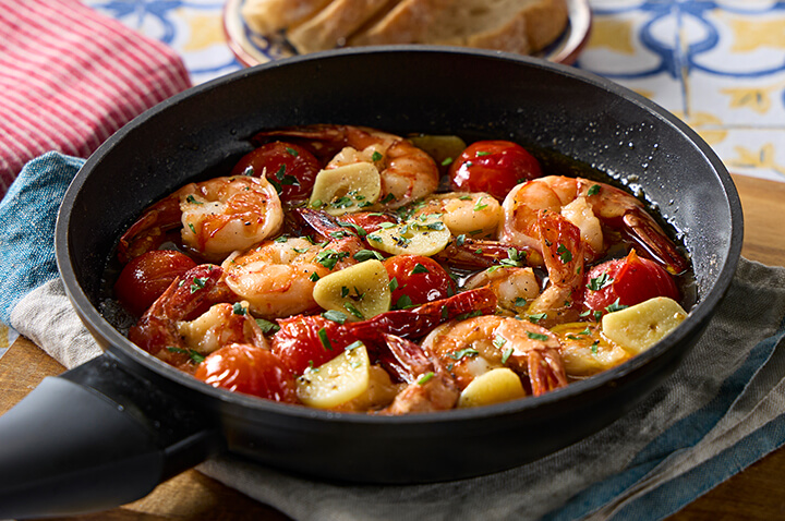 海老とトマトのアヒージョ