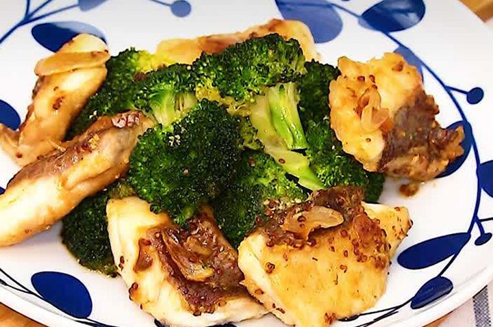 ちょっと大人な♪ 鯛とブロッコリーのマスタード焼き