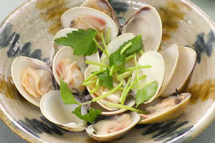 材料3つで簡単に！ ハマグリの酒蒸し