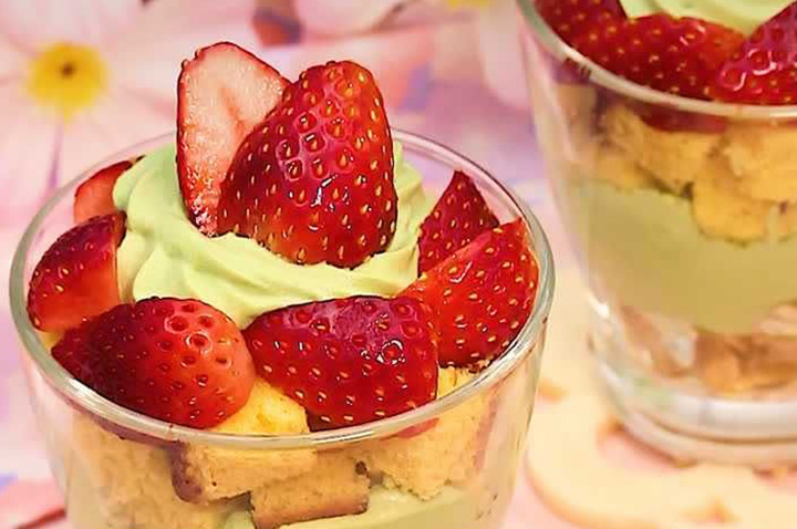 彩りきれい♡ひな祭りパフェ