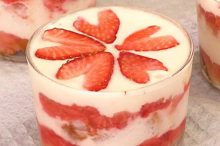 重ねていくだけ♪しましまトライフル