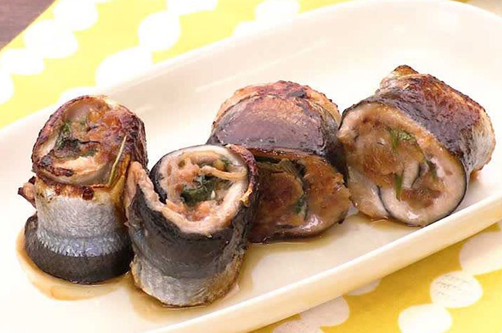 ごはんに合う！サンマの梅おかかロール