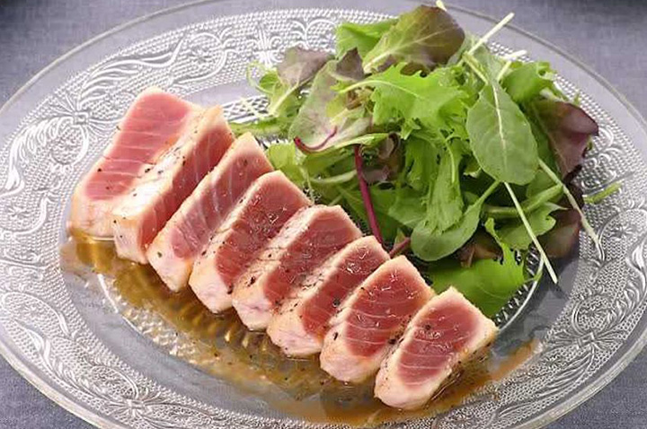 サラダ感覚で♪炙りマグロのカルパッチョ